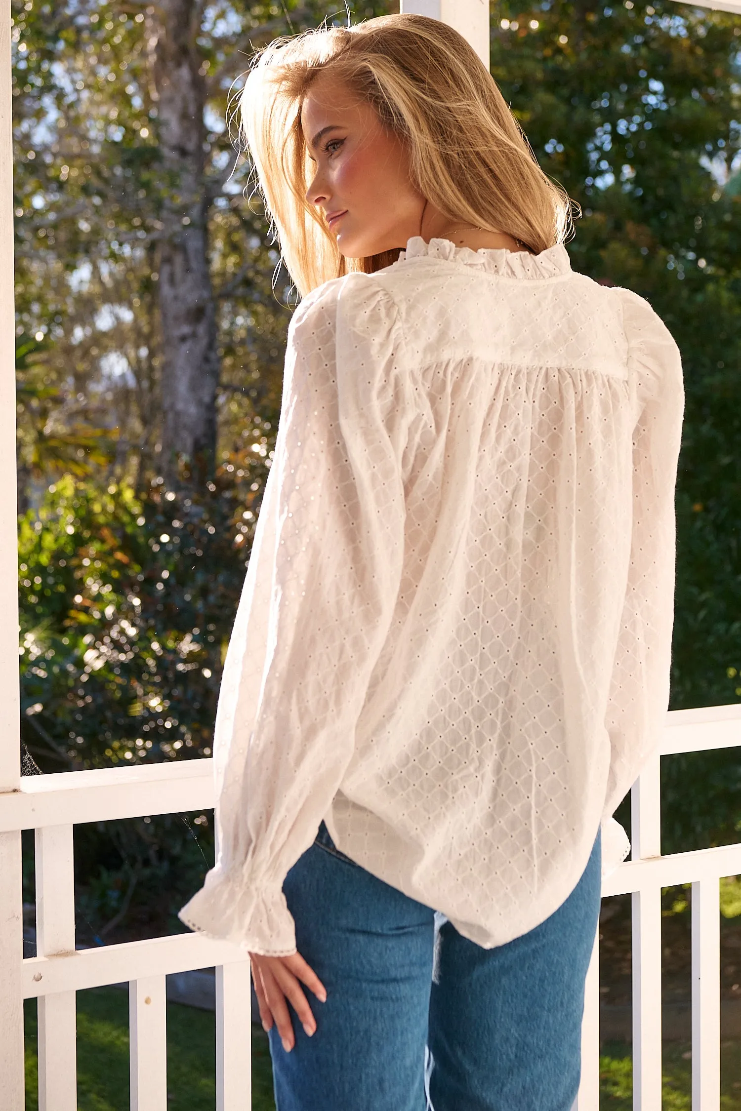 CLARA BLOUSE EMBROIDERED WHITE