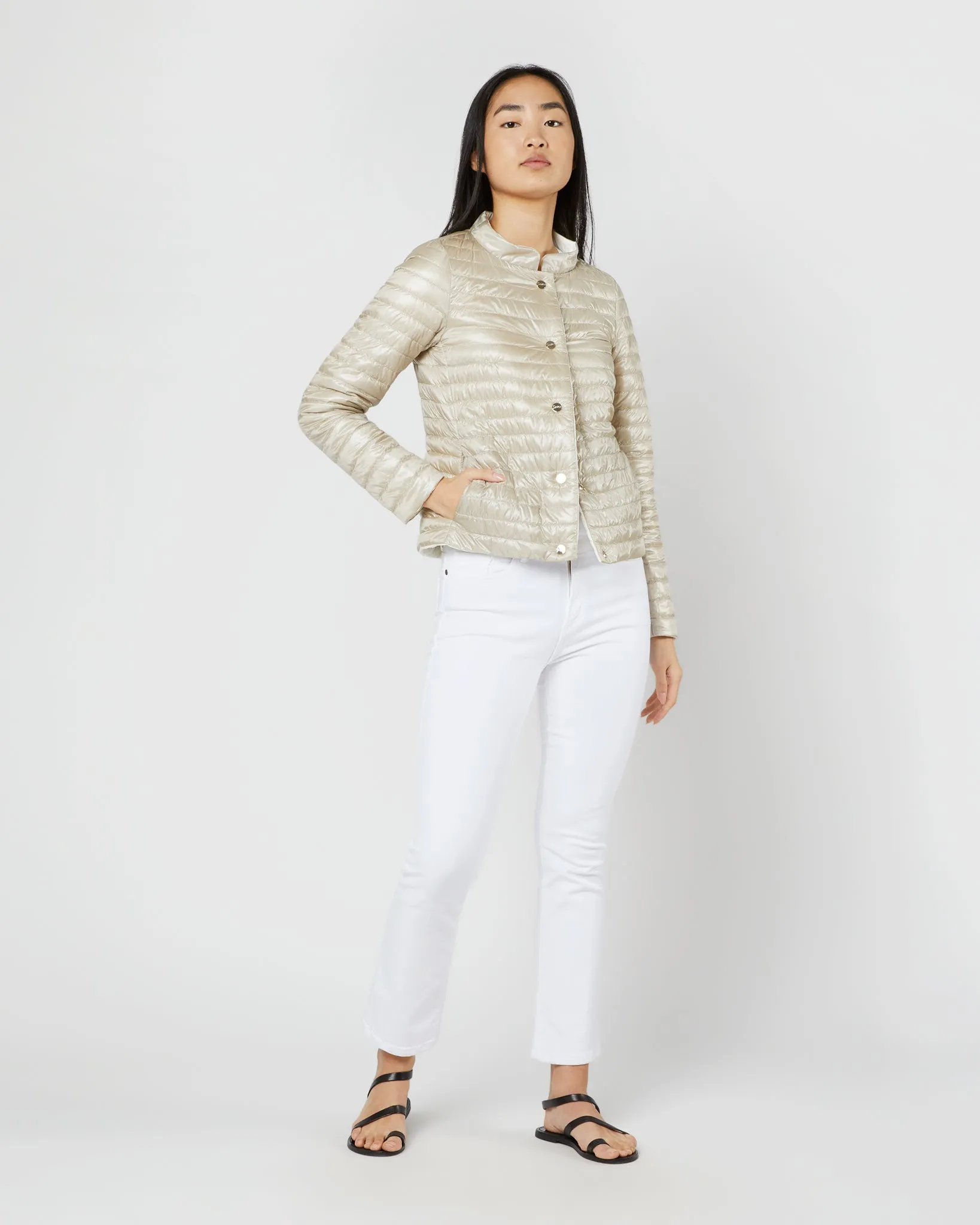 Reversible Short Jacket in White/Champagne