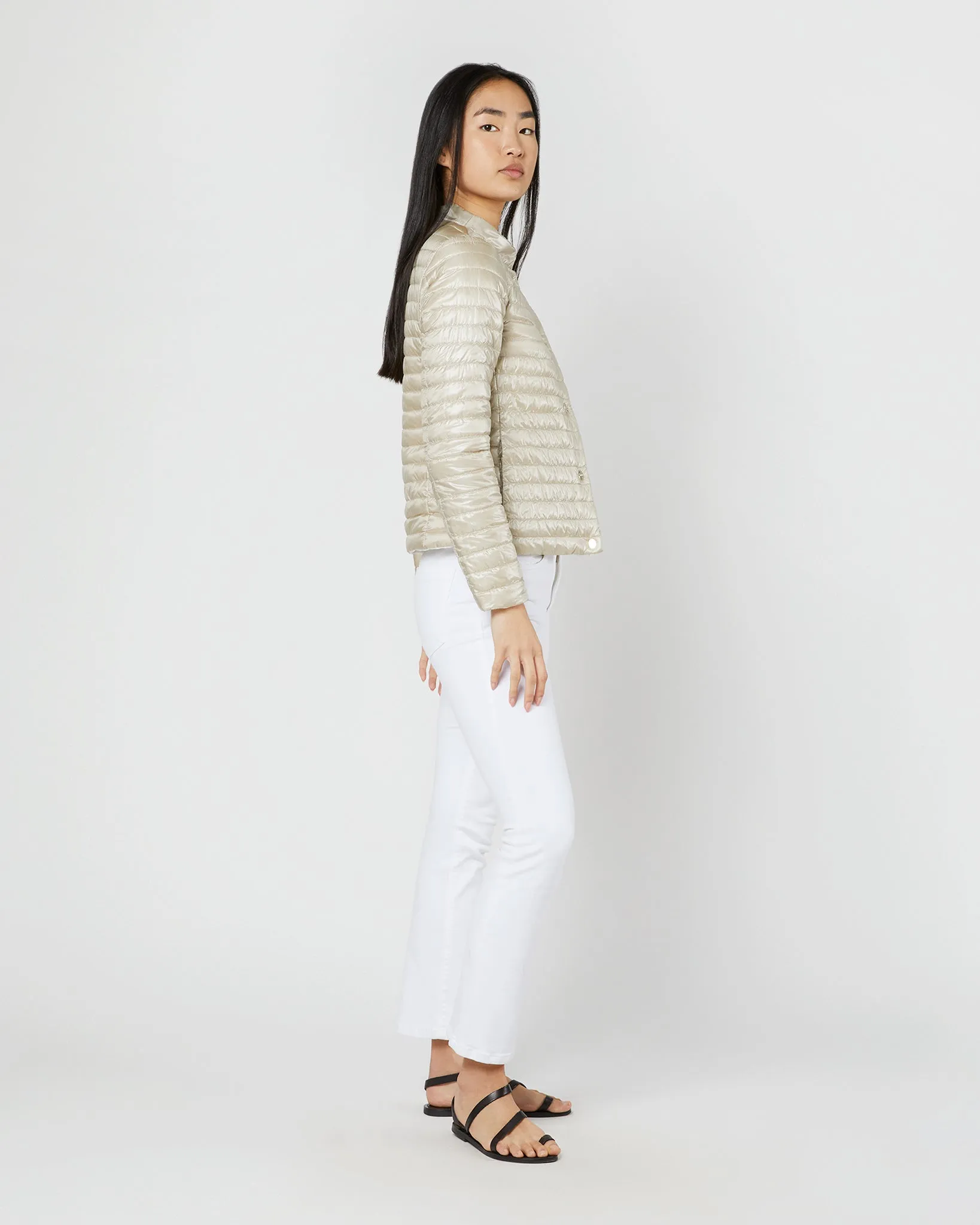 Reversible Short Jacket in White/Champagne